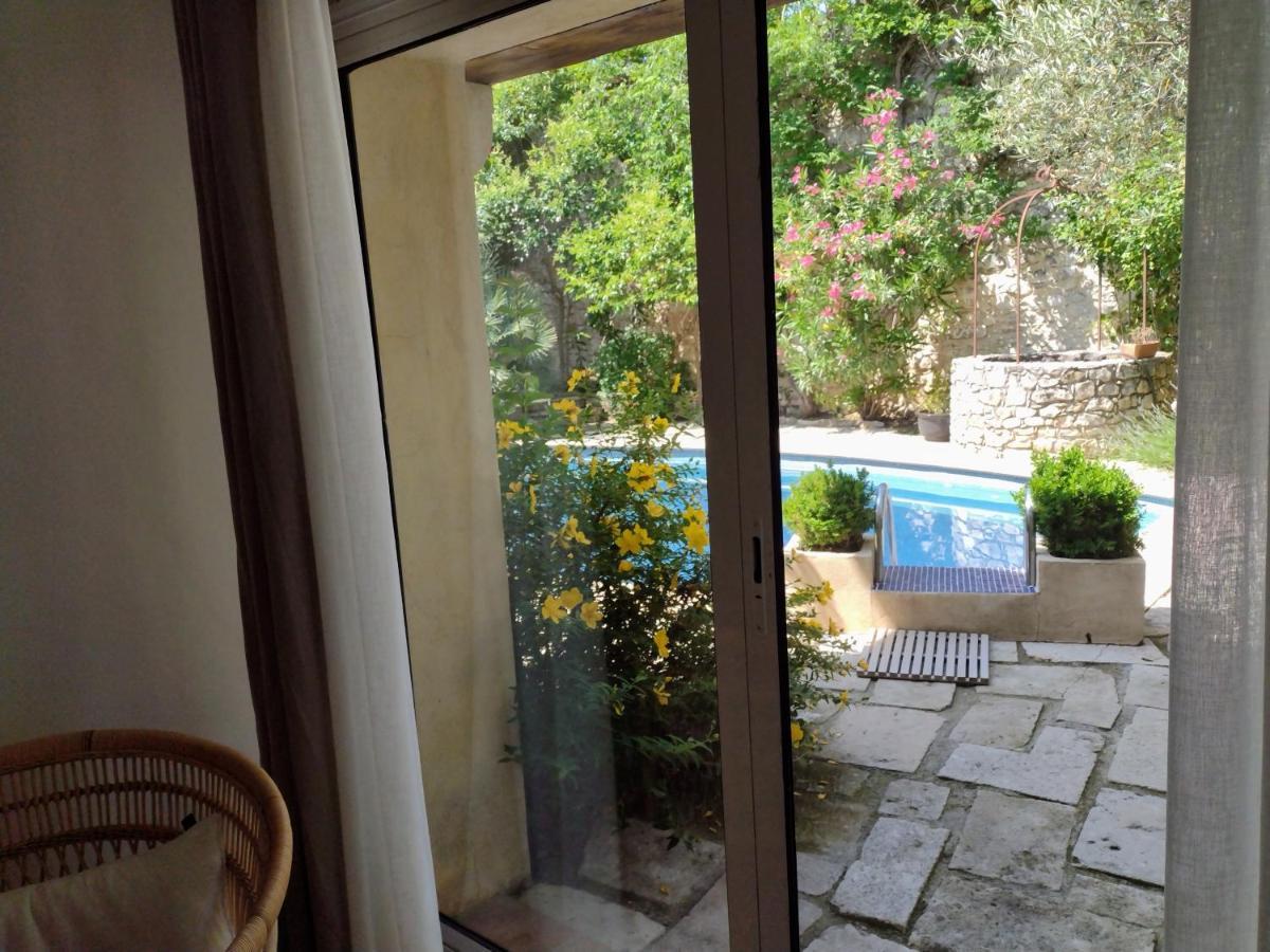 La Maison Des Autres, Piscine Chauffee, Chambres D'Hotes Proches Uzes, Nimes, Pont Du Gard Saint-Genies-de-Malgoires Экстерьер фото