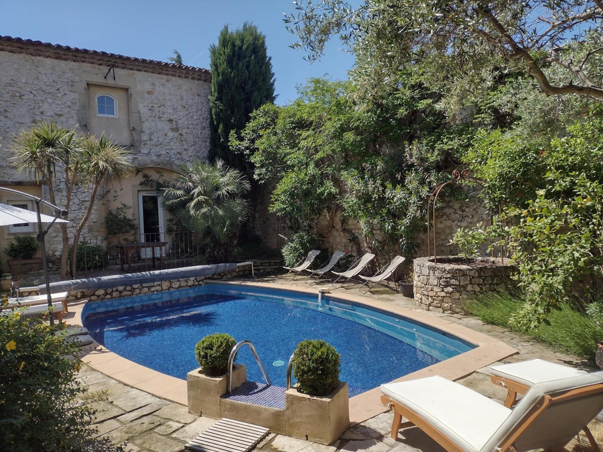 La Maison Des Autres, Piscine Chauffee, Chambres D'Hotes Proches Uzes, Nimes, Pont Du Gard Saint-Genies-de-Malgoires Экстерьер фото