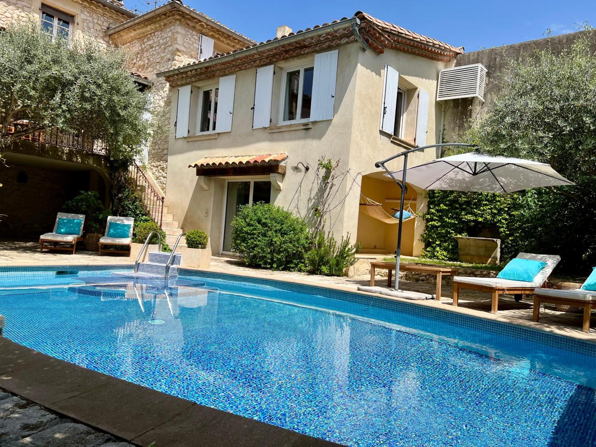 La Maison Des Autres, Piscine Chauffee, Chambres D'Hotes Proches Uzes, Nimes, Pont Du Gard Saint-Genies-de-Malgoires Экстерьер фото