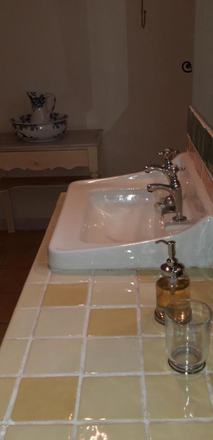 La Maison Des Autres, Piscine Chauffee, Chambres D'Hotes Proches Uzes, Nimes, Pont Du Gard Saint-Genies-de-Malgoires Экстерьер фото